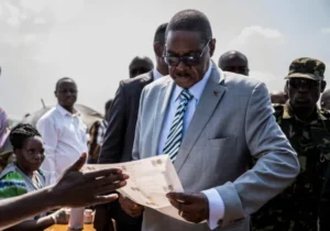 Malawi president concedes election defeat hours before result announcement